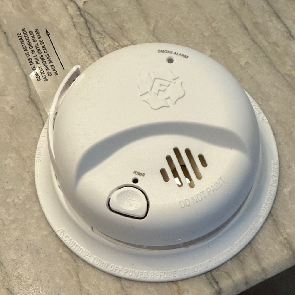 White Smoke Alarm Detector